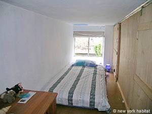 Paris T4 - Loft logement location appartement - chambre 3 (PA-2472) photo 1 sur 2