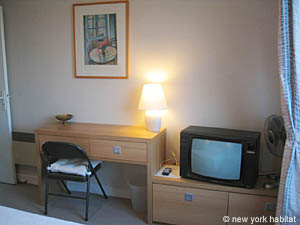 Paris T3 appartements location vacances - chambre 1 (PA-2488) photo 2 de 4