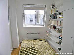 Paris 2 Bedroom accommodation - bathroom 1 (PA-2489) photo 2 of 3