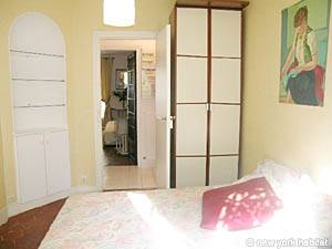Paris 1 Bedroom apartment bedroom photo 15
