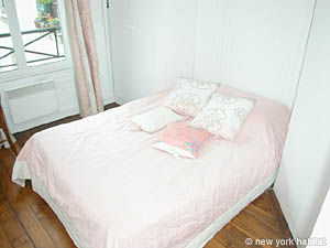 Paris 1 Bedroom accommodation - bedroom (PA-2517) photo 1 of 4