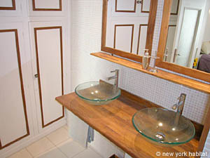 Paris T2 logements location appartements - salle d'eau (PA-2535) photo 4 de 6