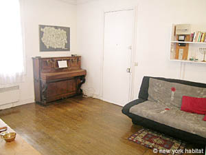 Paris 1 Bedroom - Duplex apartment living room photo 4