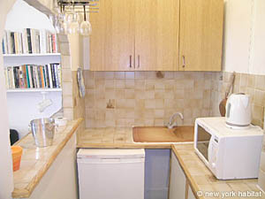 Paris 1 Bedroom - Duplex apartment kitchen photo 9
