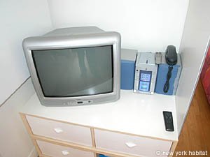Paris Studio accommodation living room photo 23