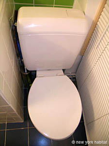 Paris Studio accommodation - bathroom (PA-2595) photo 5 of 5