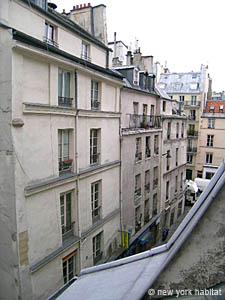 Paris Studio accommodation - living room (PA-2595) photo 10 of 11
