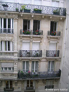 Paris Studio accommodation - living room (PA-2595) photo 11 of 11