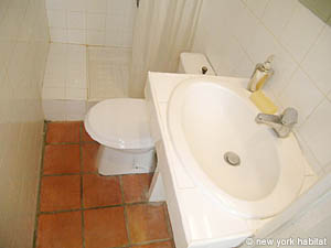 Paris Studio/T1 logements location appartements - salle d'eau (PA-2602) photo 2 de 4