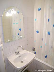 Paris Studio/T1 logements location appartements - salle d'eau (PA-2610) photo 2 de 4