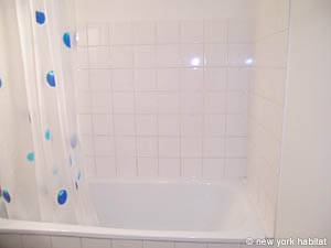 Paris Studio/T1 logements location appartements - salle d'eau (PA-2610) photo 3 de 4