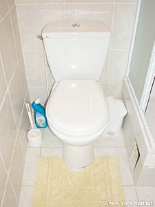 Paris Studio/T1 appartements location vacances - salle d'eau (PA-2615) photo 3 de 7