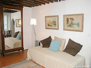 Paris 1 Bedroom accommodation - bedroom (PA-2641) photo 2 of 7
