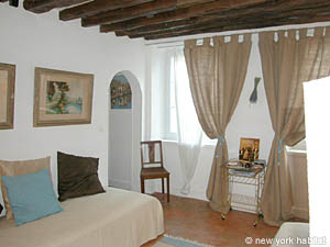 Paris 1 Bedroom accommodation - bedroom (PA-2641) photo 4 of 7