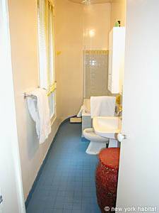 Paris 4 Zimmer ferienwohnung - badezimmer 1 (PA-2658) photo 1 von 5