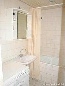 Paris 1 Bedroom accommodation - bathroom 1 (PA-2675) photo 1 of 3
