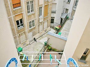 Paris Studio accommodation living room photo 19