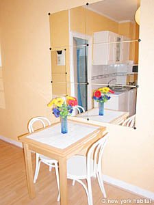 Paris Studio accommodation living room photo 24