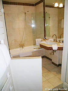 Paris T3 appartements location vacances salle d'eau 1 photo 45