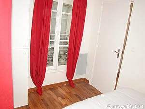 Paris 1 Bedroom accommodation - bedroom (PA-2715) photo 3 of 7
