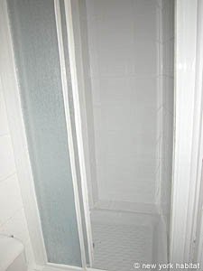Paris 1 Bedroom accommodation - bathroom (PA-2715) photo 3 of 4
