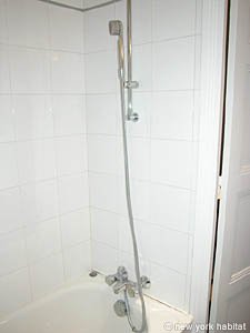 Paris Studio/T1 logements location appartements - salle d'eau (PA-2727) photo 2 de 3