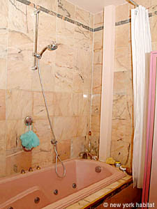 Paris T3 appartement location vacances - salle d'eau 1 (PA-2729) photo 1 sur 4