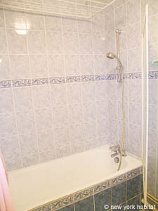 Paris 1 Bedroom accommodation - bathroom 1 (PA-2734) photo 4 of 4