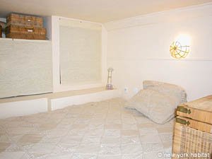 Paris Studio apartment - living room (PA-2740) photo 9 of 9