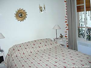 Paris 2 Zimmer ferienwohnung - schlafzimmer (PA-2742) photo 1 von 8