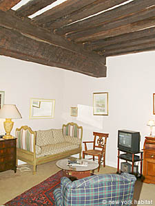 Paris 1 Bedroom accommodation - living room (PA-2745) photo 3 of 7