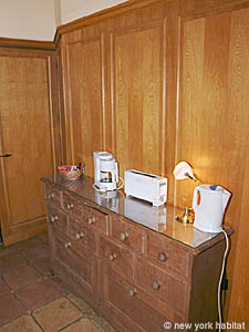 Paris Studio accommodation kitchen photo 8
