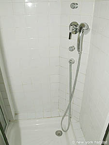 Paris Studio accommodation bathroom photo 38