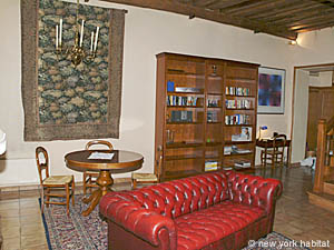 Paris Studio accommodation living room photo 46