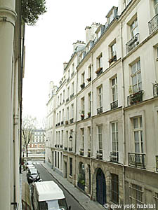 Paris Studio accommodation living room photo 57