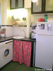 Paris T2 appartement location vacances - cuisine (PA-2759) photo 2 sur 4