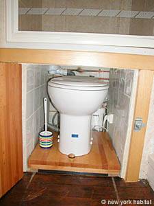 Paris Studio apartment - bathroom (PA-2769) photo 6 of 7