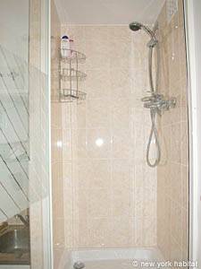 Paris Studio apartment - bathroom (PA-2769) photo 3 of 7