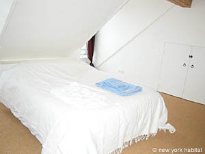 Paris 1 Bedroom accommodation - bedroom (PA-2771) photo 1 of 8