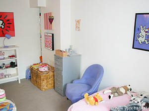 Paris 3 Bedroom - Duplex accommodation - bedroom 2 (PA-2775) photo 2 of 5