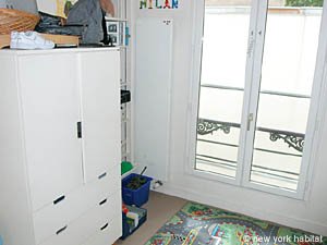 Paris 3 Bedroom - Duplex accommodation - bedroom 1 (PA-2775) photo 2 of 4
