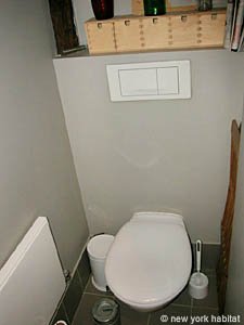 Paris 3 Bedroom - Duplex accommodation - bathroom 1 (PA-2775) photo 3 of 4