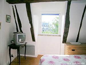 Paris Studio accommodation - living room (PA-2784) photo 6 of 8