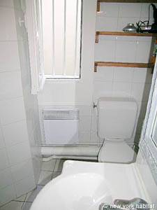 Paris Studio accommodation - bathroom (PA-2784) photo 2 of 2