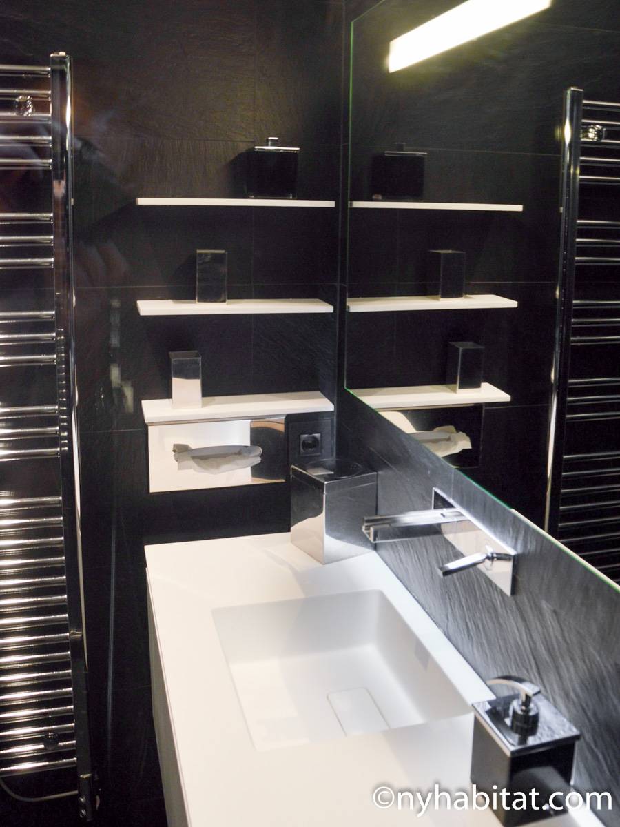 Salle de bain 1 - Photo 1 sur 1 Salle de bain 1 - Photo 1 sur 1