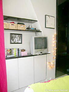 Paris 2 Bedroom apartment - bedroom 1 (PA-2786) photo 4 of 5
