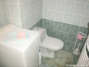 Paris Studio apartment bathroom photo 43