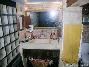 Paris T3 - Duplex appartements location vacances - salle d'eau 1 (PA-2805) photo 2 de 9