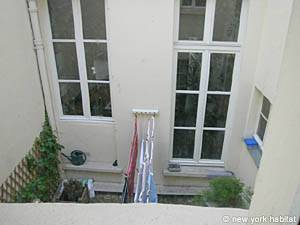 Paris 4 Bedroom - Triplex accommodation - bedroom 3 (PA-2809) photo 4 of 5