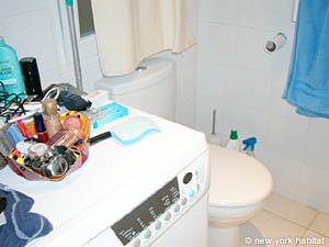 Paris 1 Bedroom apartment - bathroom (PA-2825) photo 4 of 4